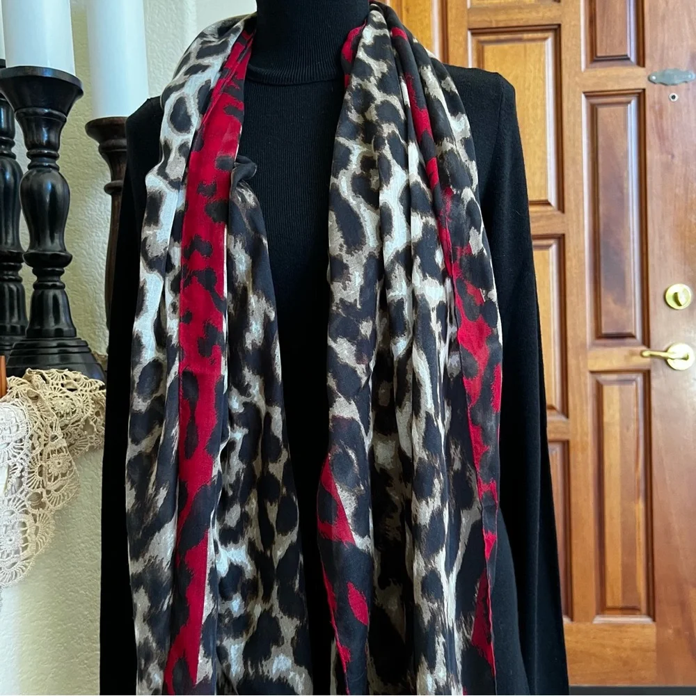 New Large Very Soft 25x70 Scarf/ Shawl/Wrap, Warm/ Red & Black/ Animal Print - Picture 2 of 5